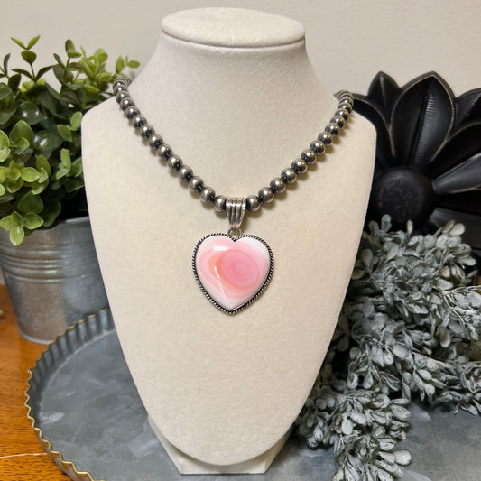 Blush Swirl Queen Conch Heart Pendant