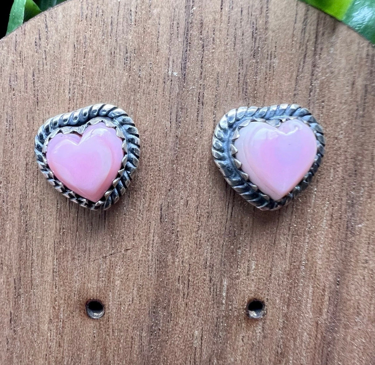 Queen Conch Heart Sterling Silver Stud Earrings