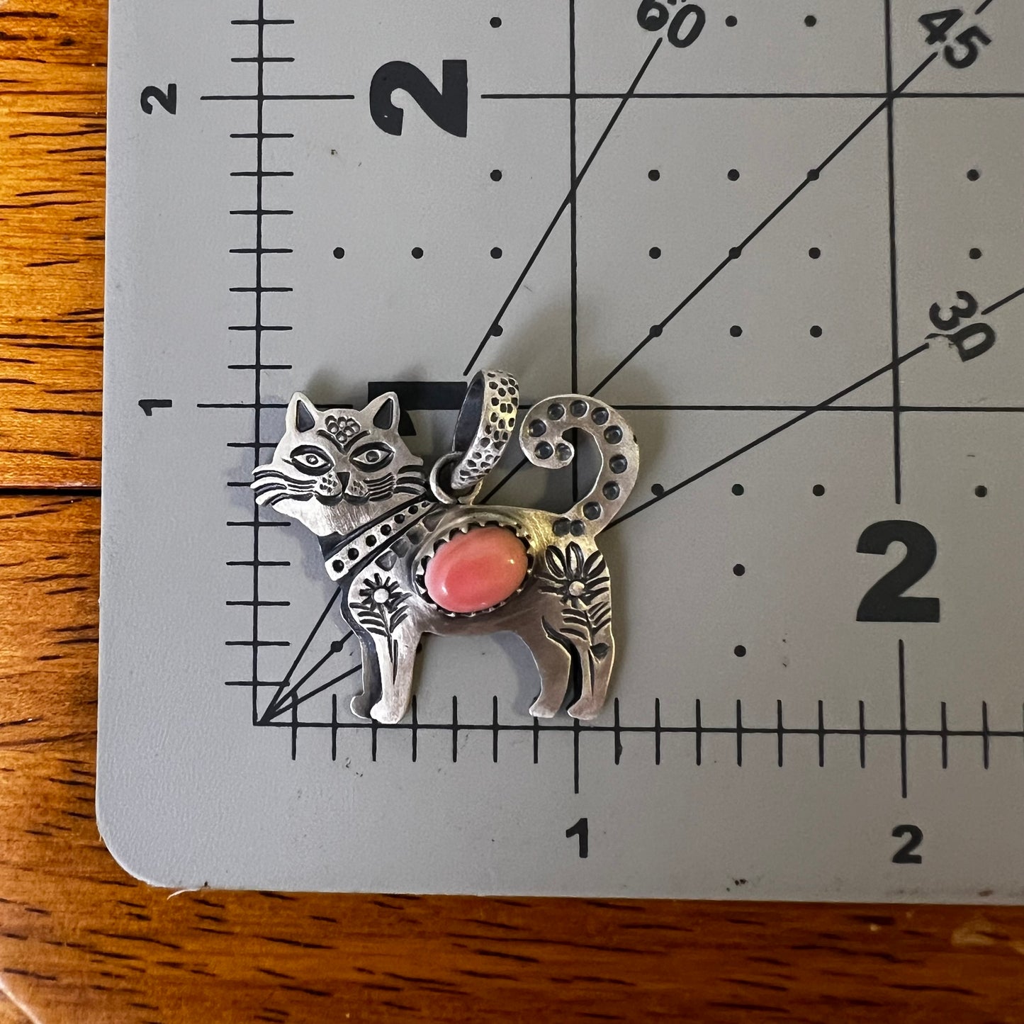 Sterling Silver Queen Conch Cat Pendant | Handmade Southwestern Kitty