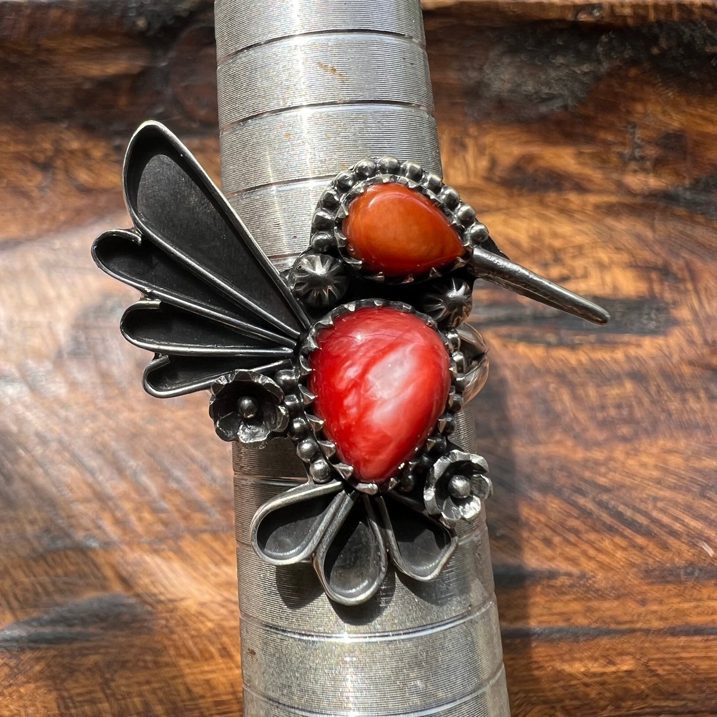 Spiny Oyster Hummingbird Statement Ring – Sterling Silver, Size 8