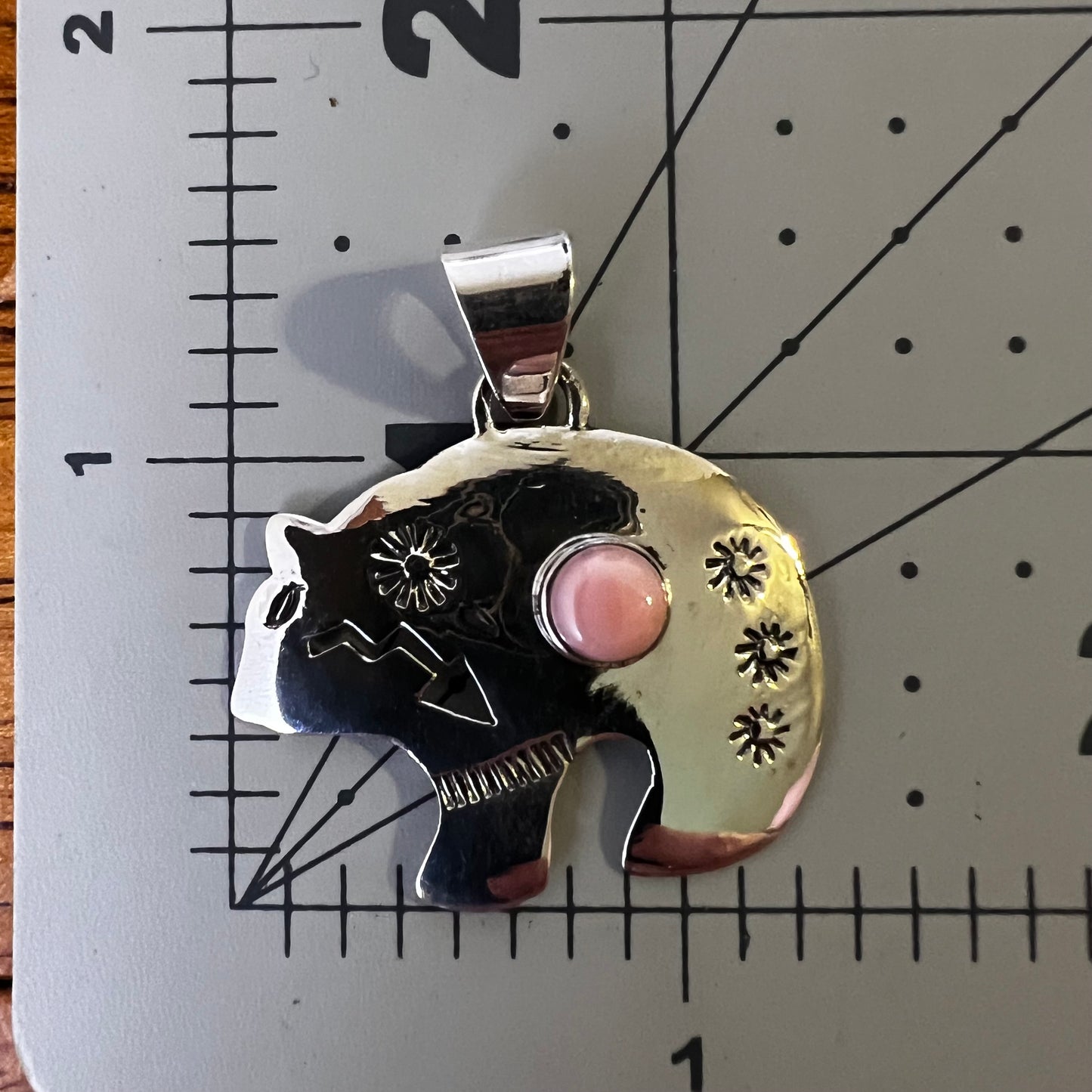 Queen Conch Bear Pendant – Sterling Silver Southwestern Bear Pendant
