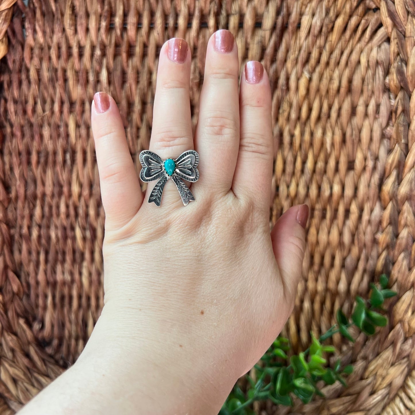 925 Sterling Silver Kingman Turquoise Bow Ring Size 8 Western Statement Ring