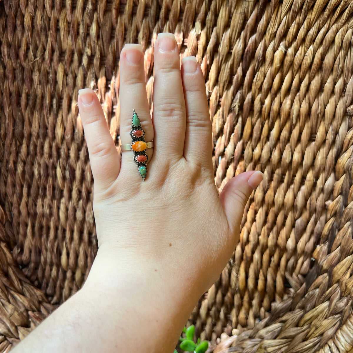 Sterling Silver Kingman Turquoise & Spiny Oyster Crawler Ring – Adjustable