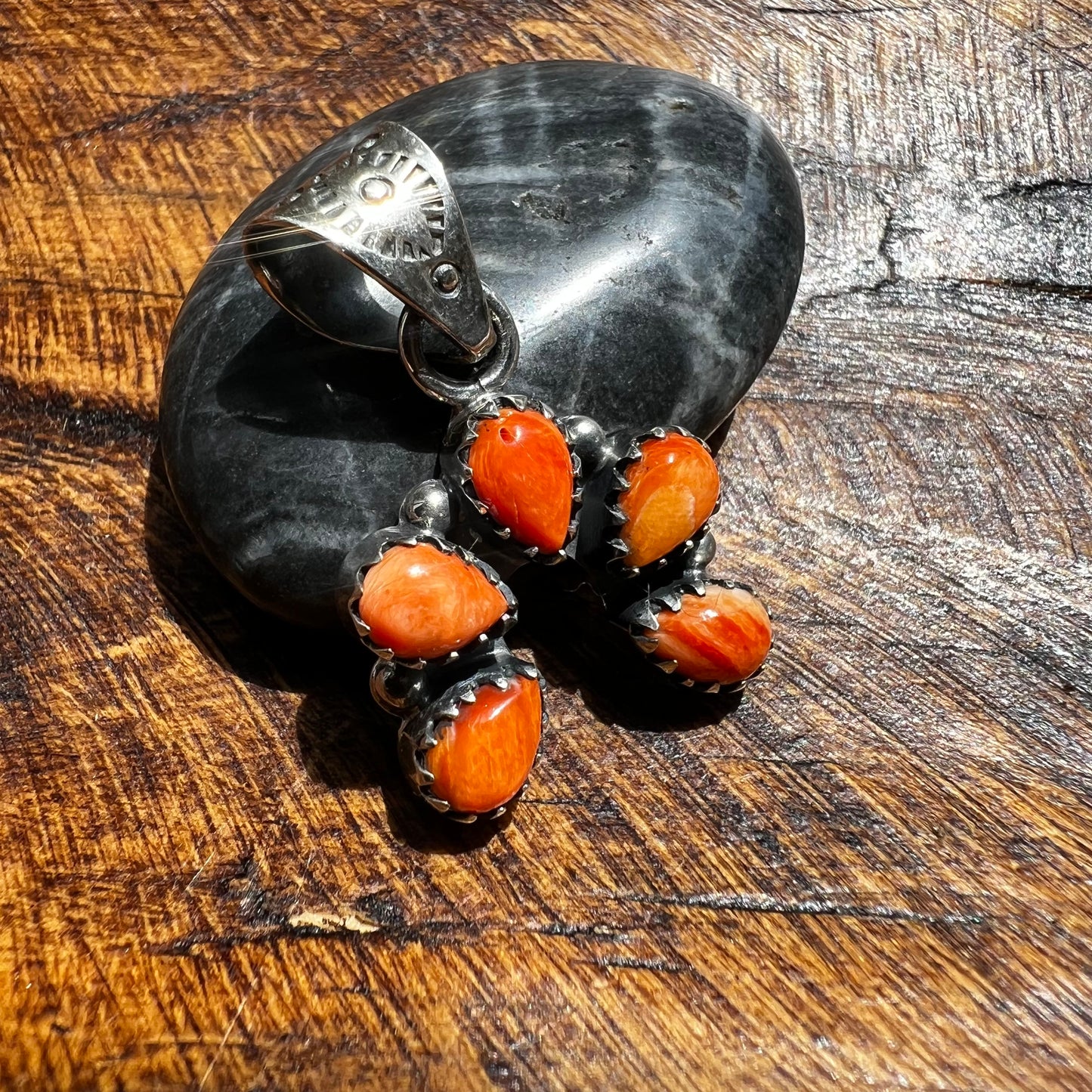 Sterling Silver Spiny Oyster Mini Naja Pendant