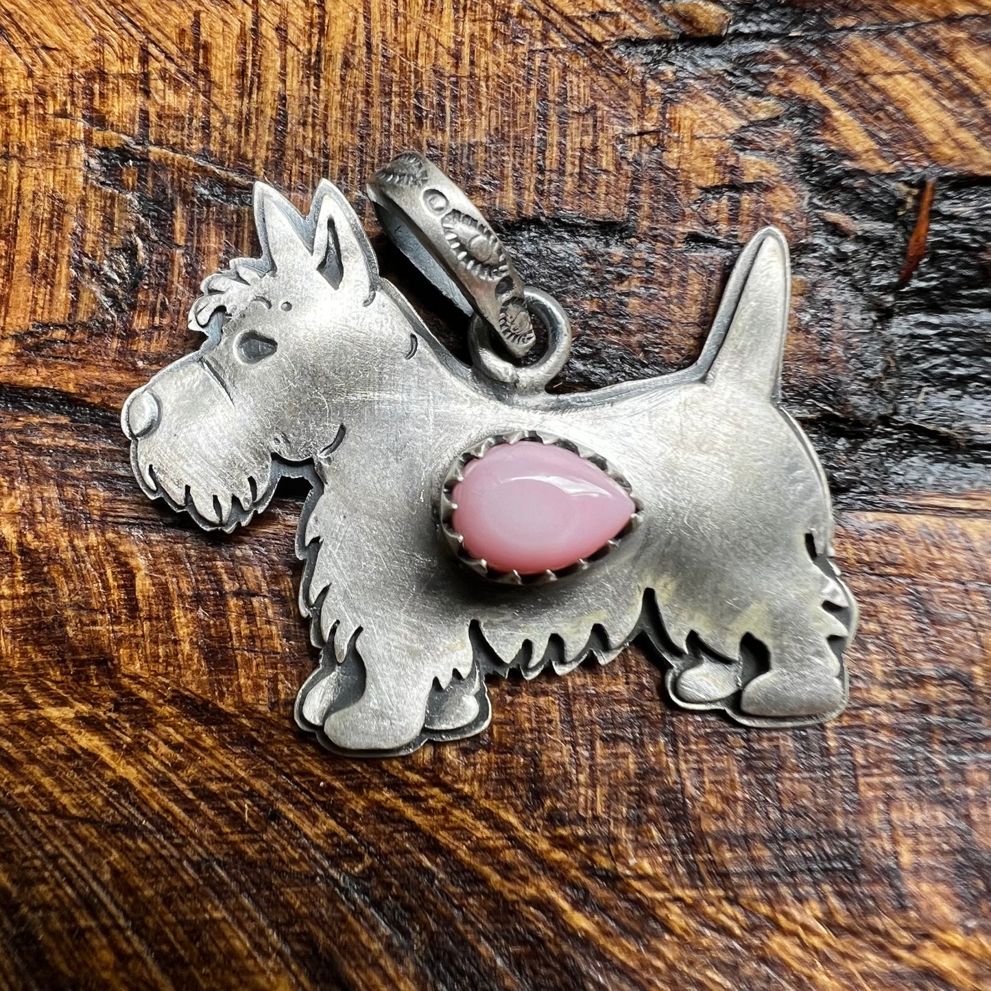 Sterling Silver Queen Conch Scottie Dog Pendant