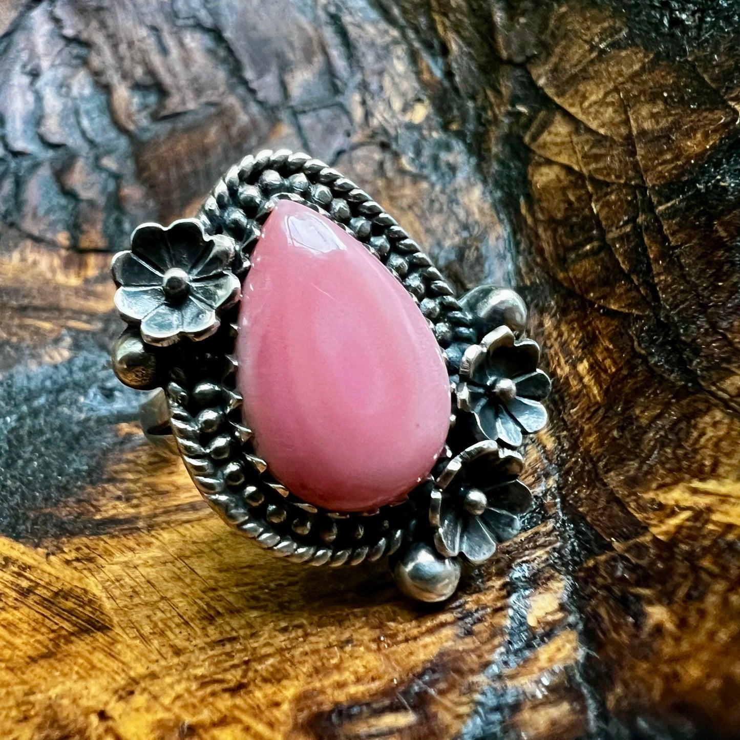 Pink Queen Conch Floral Ring – Size 7