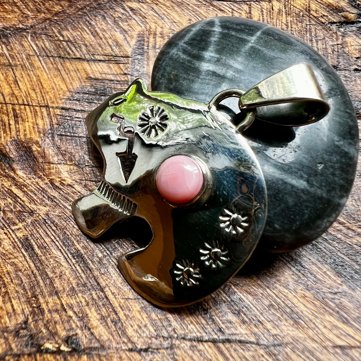 Queen Conch Bear Pendant – Sterling Silver Southwestern Bear Pendant