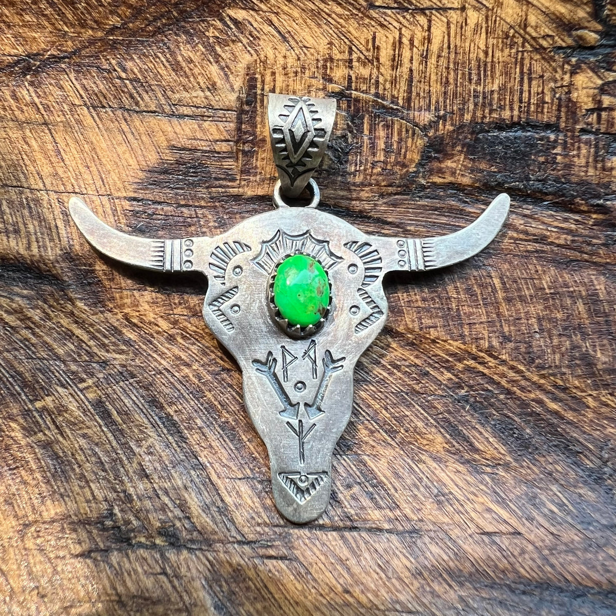 Sterling Silver Steer Head Pendant – Sonoran Gold or White Buffalo