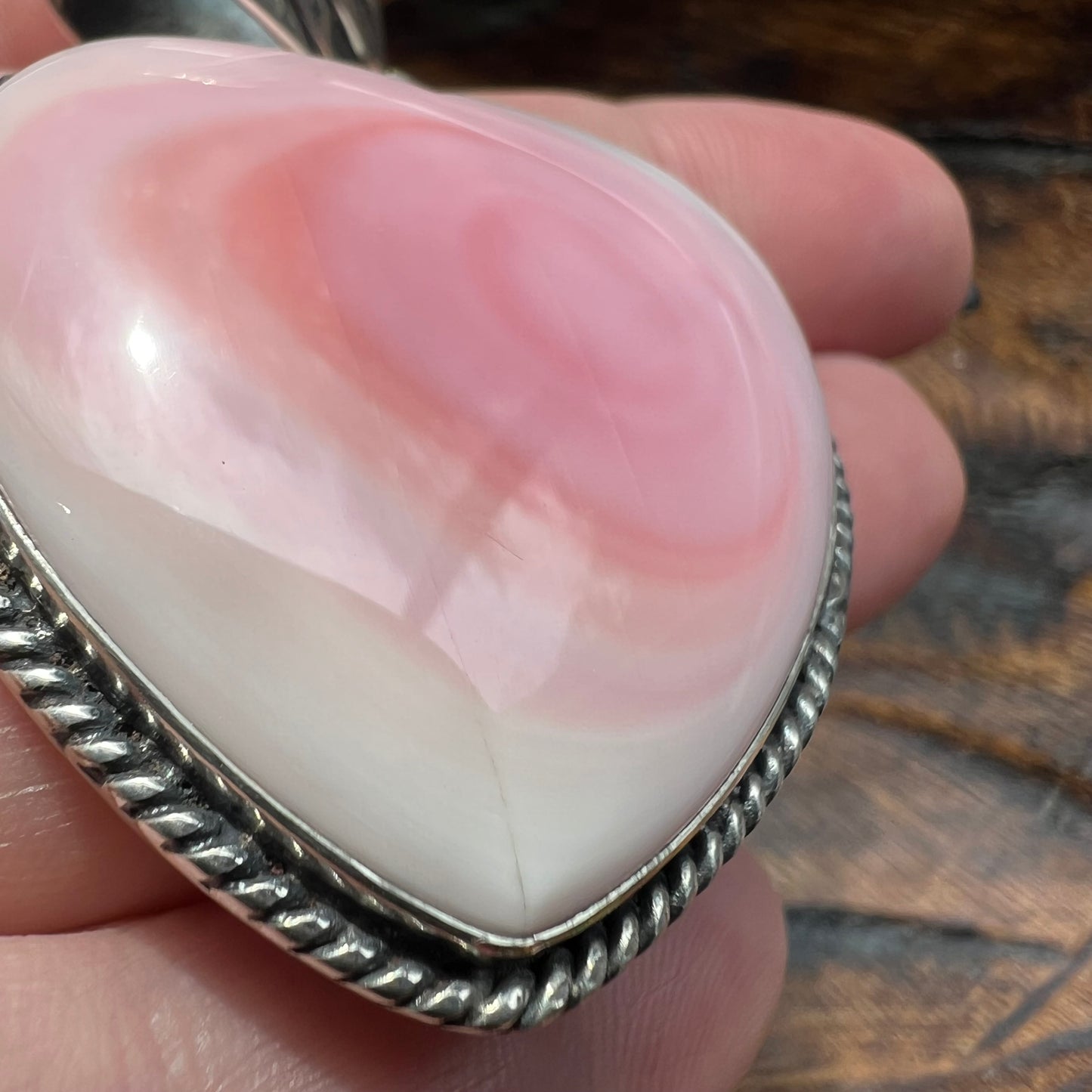 Blush Swirl Queen Conch Heart Pendant