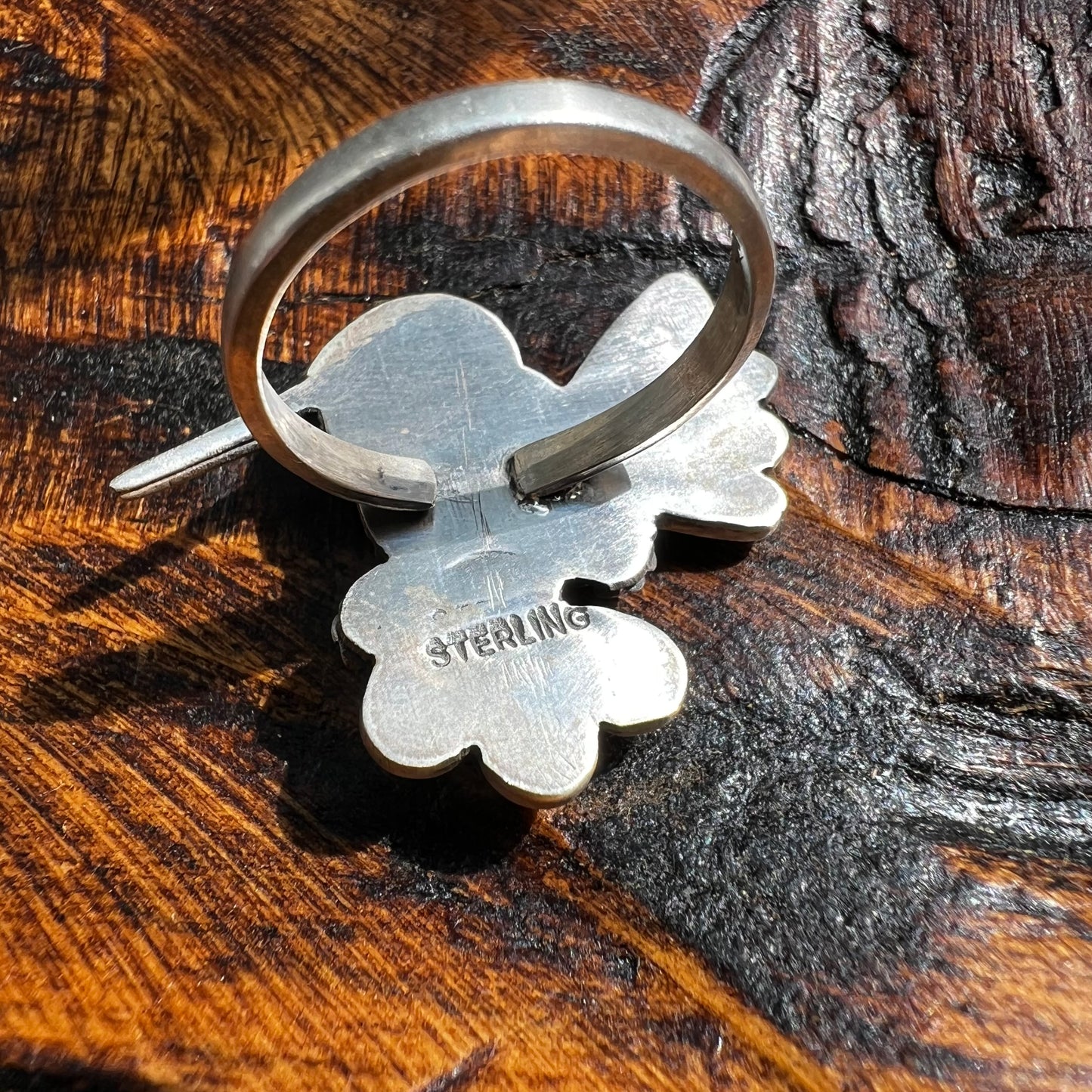 Sterling Silver Queen Conch & Purple Spiny Oyster Hummingbird Ring