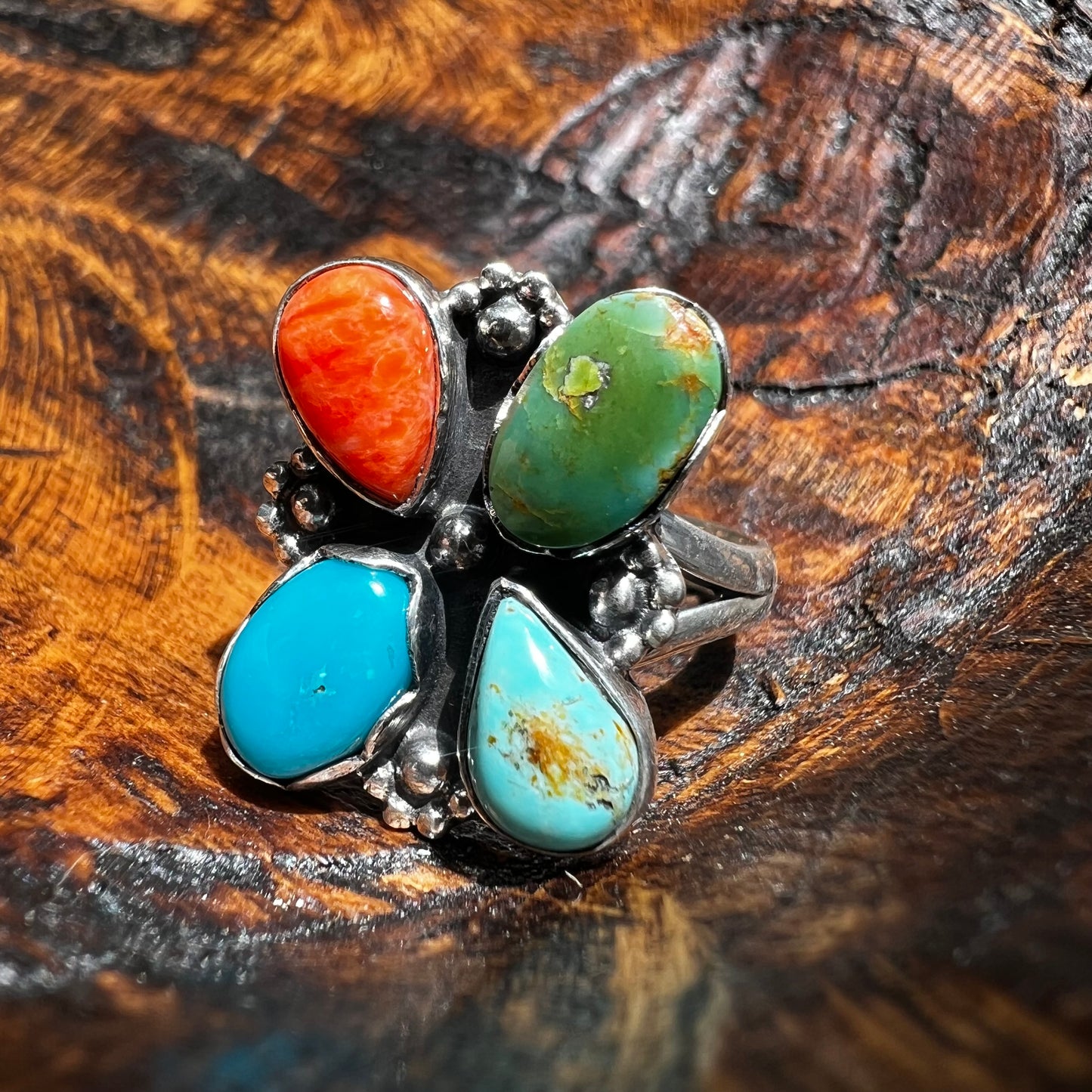 Kingman Turquoise & Spiny Oyster Cluster Ring – Size 8.75