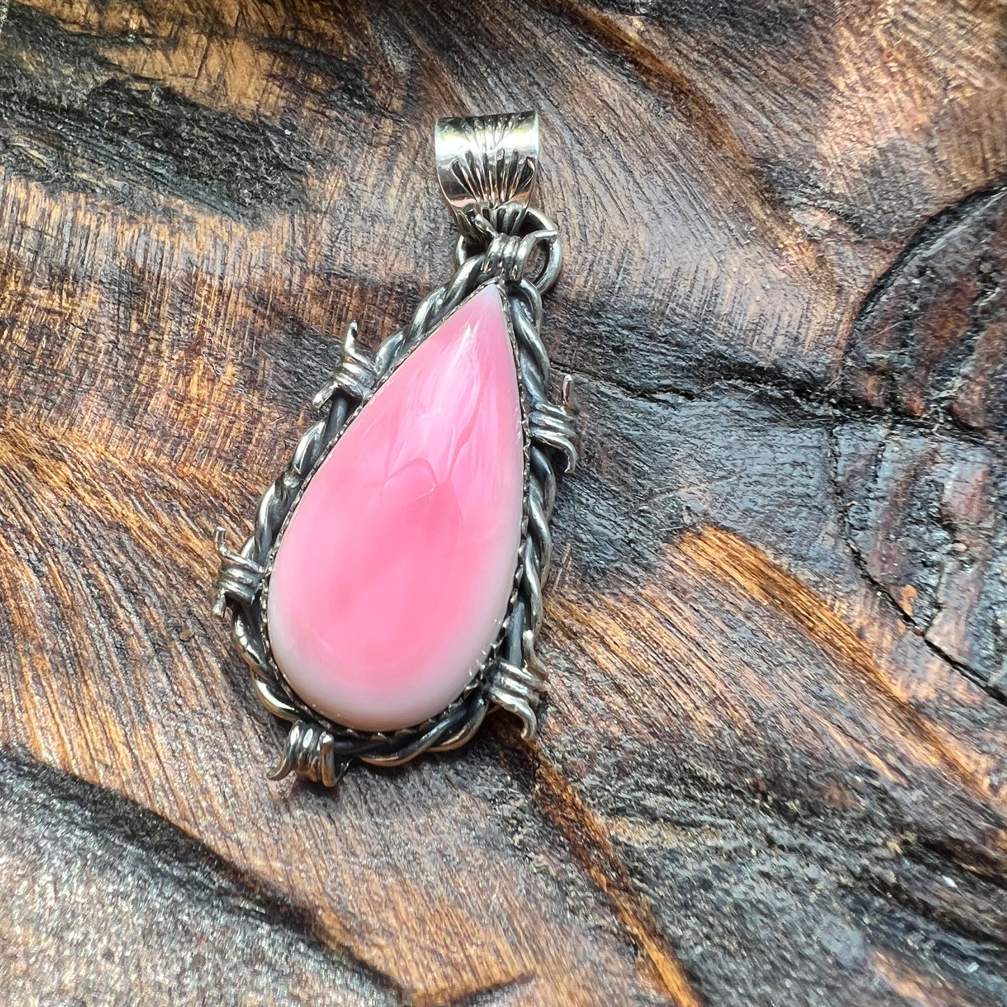 Sterling Queen Conch Barbed Wire Teardrop Pendant