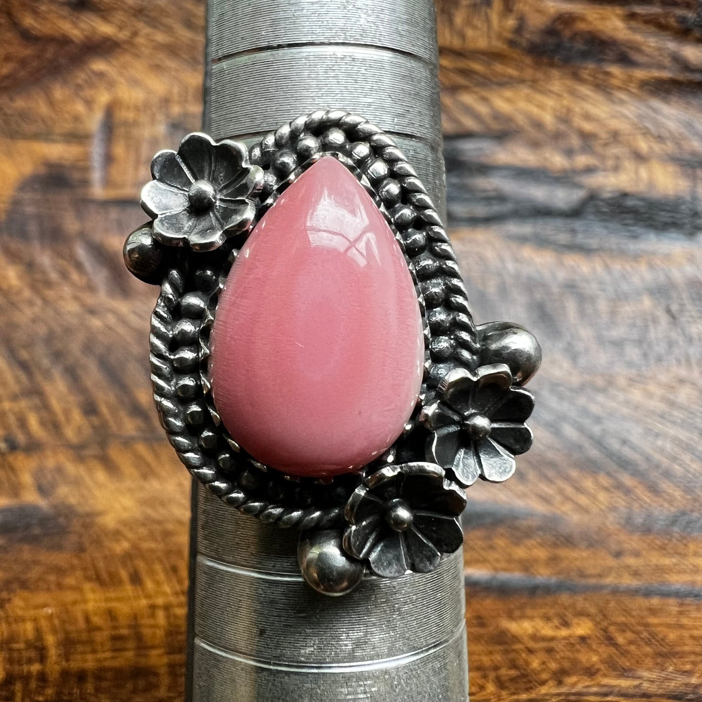 Pink Queen Conch Floral Ring – Size 7