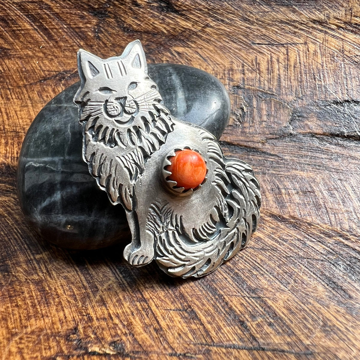Sterling Silver Spiny Oyster Longhair Cat Pendant