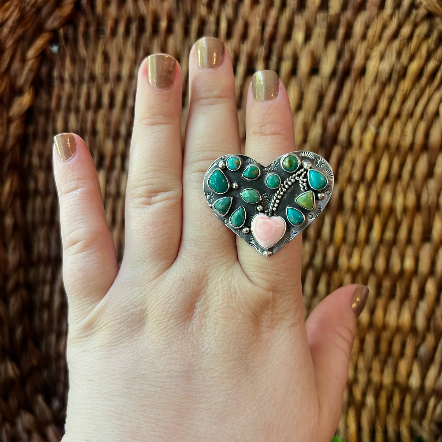 Kingman Turquoise & Queen Conch Heart Ring – Sterling Silver Size 7