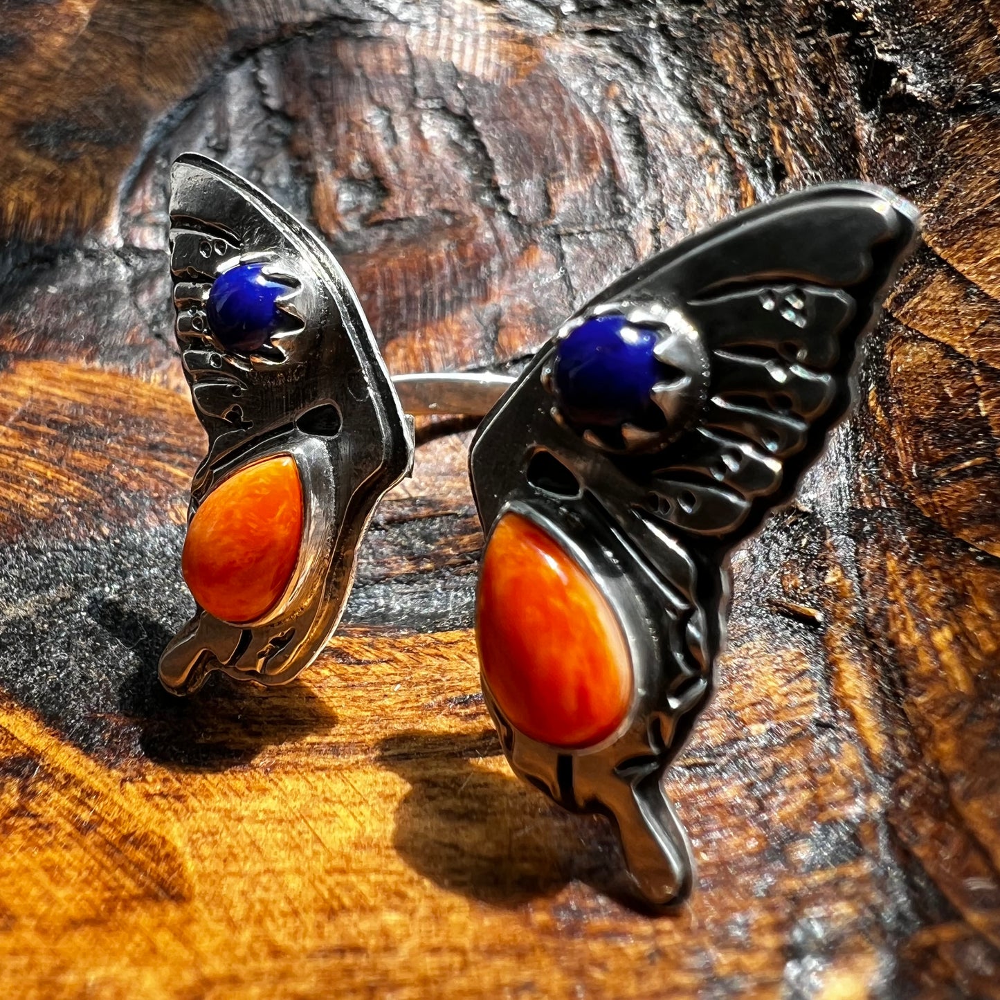 Sterling Silver Spiny Oyster & Lapis Butterfly Bypass Ring – Size 9.5