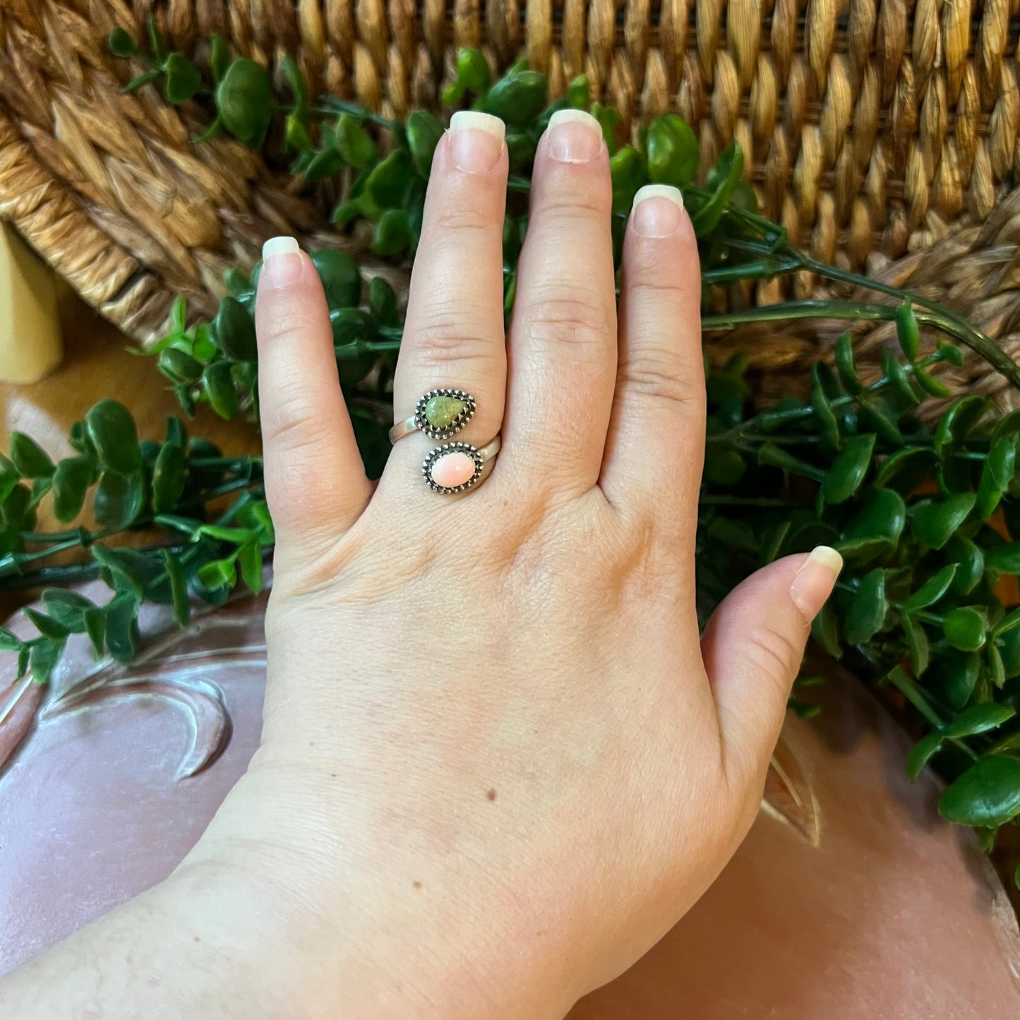 Sterling Silver Kingman Turquoise Queen Conch Bypass Ring Size 8 Adjustable