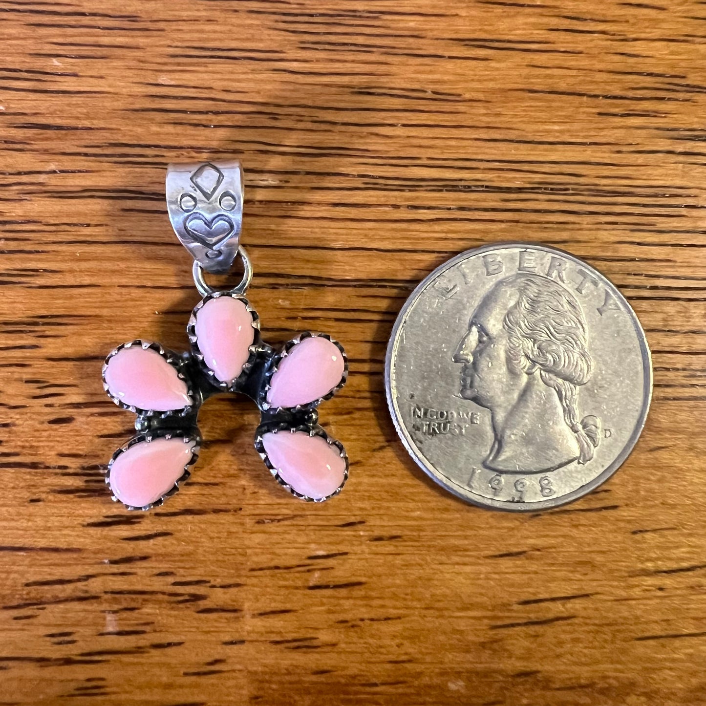 925 Sterling Silver Pink Queen Conch Naja Pendant