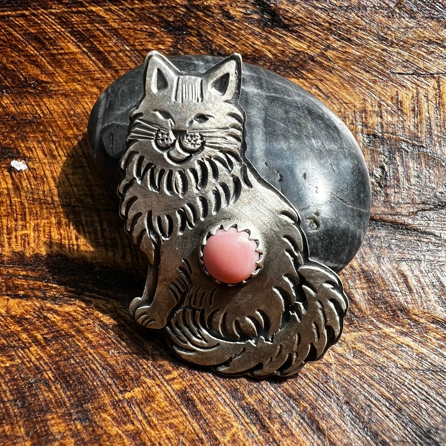 Sterling Silver Queen Conch Long Hair Cat Pendant