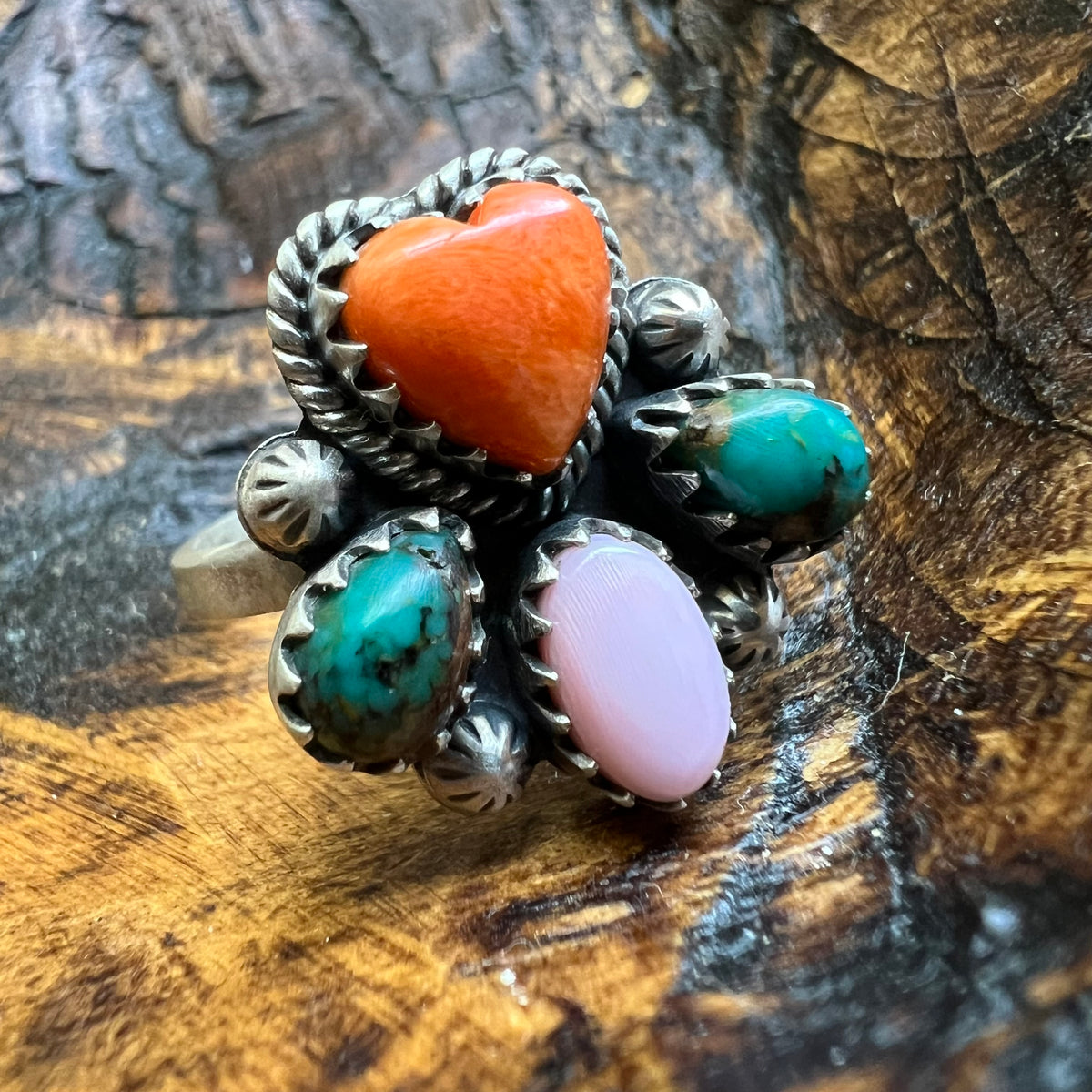 Sterling Silver Spiny Oyster, Kingman Turquoise & Queen Conch Cluster Ring – Size 9