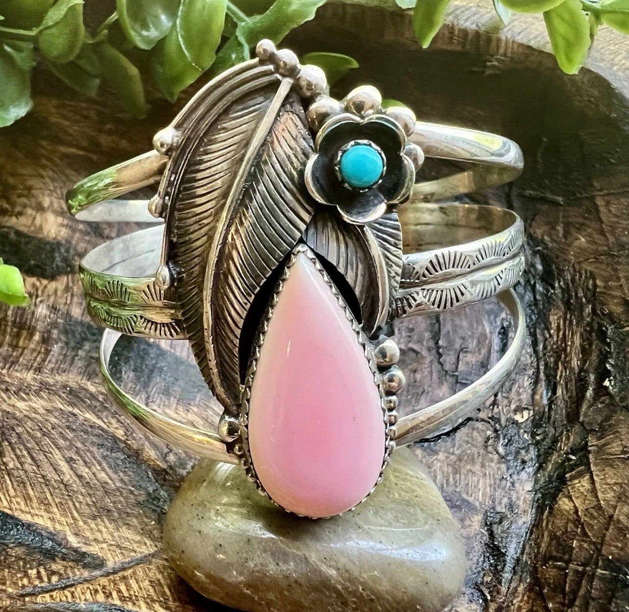 Pink Queen Conch & Kingman Turquoise Sterling Silver Cuff