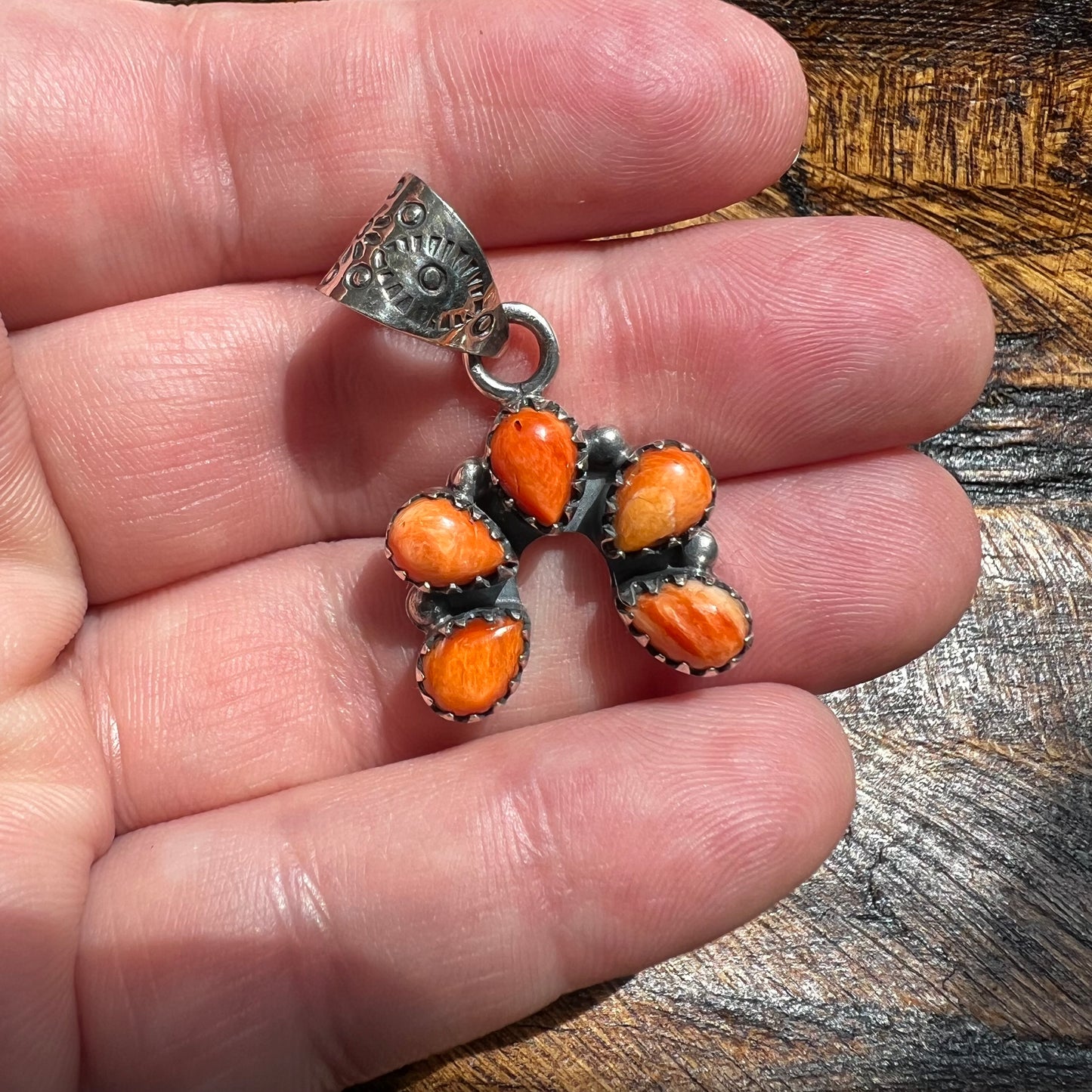 Sterling Silver Spiny Oyster Mini Naja Pendant