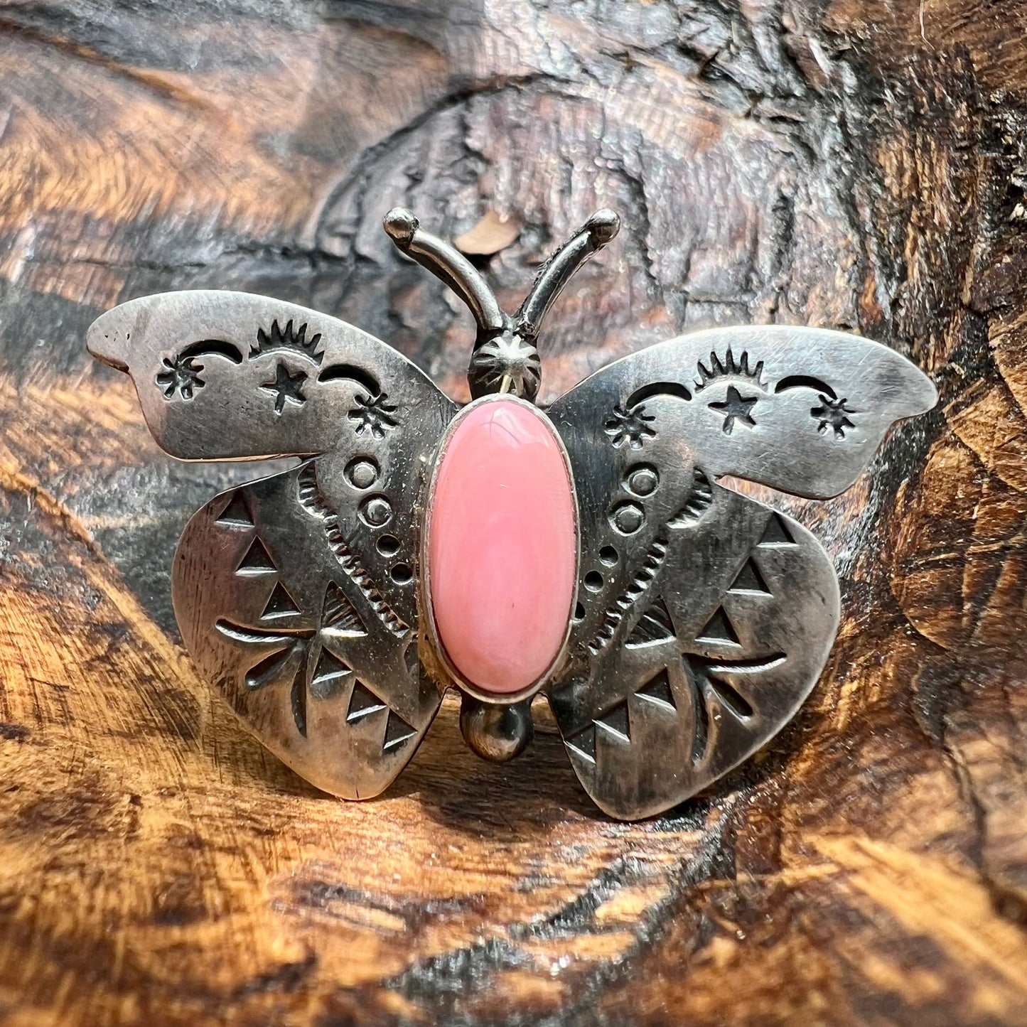 Pink Queen Conch Moth Ring – Sterling Silver Southwestern Statement Ring