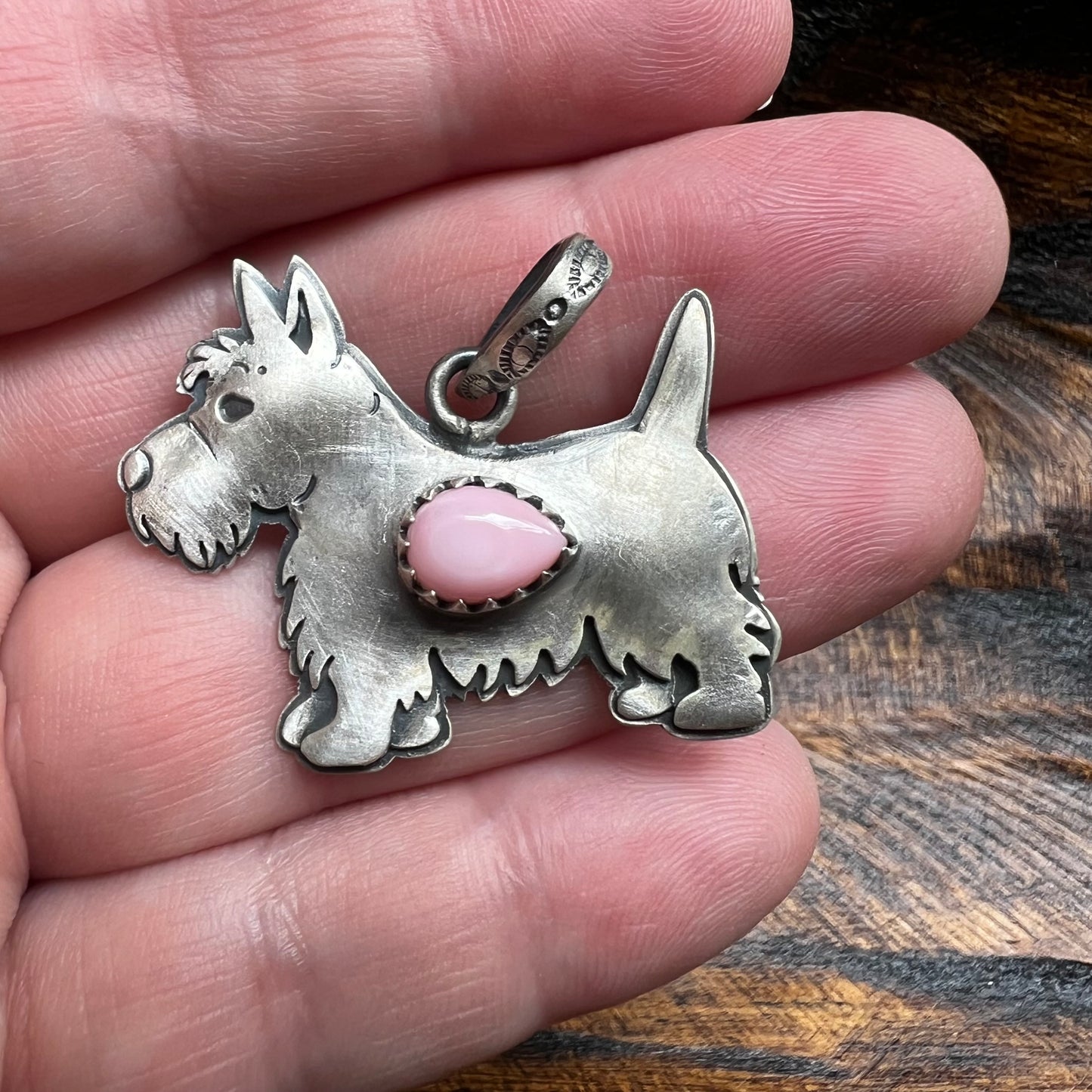 Sterling Silver Queen Conch Scottie Dog Pendant
