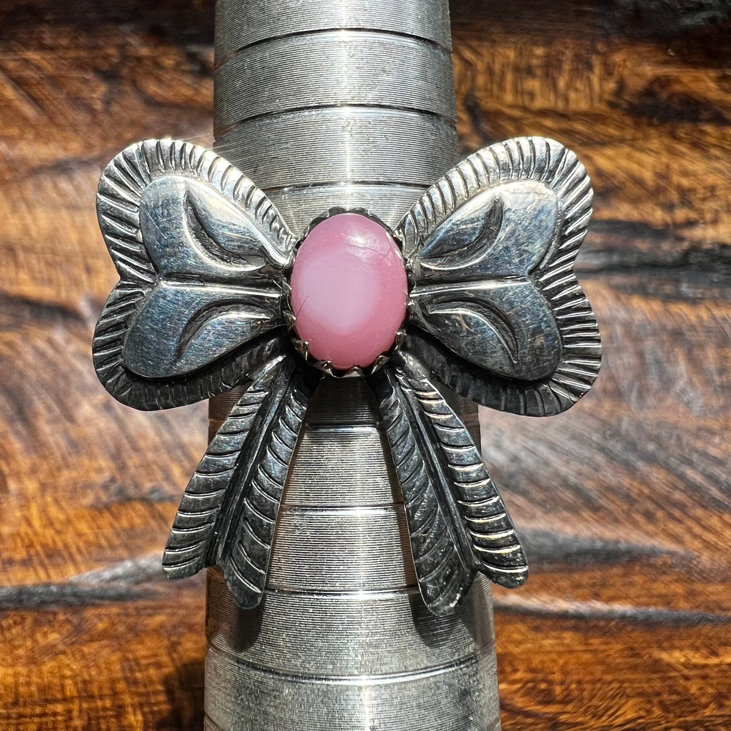 Queen Conch Bow Ring in Sterling Silver – Feminine Southwestern Statement | Size 9