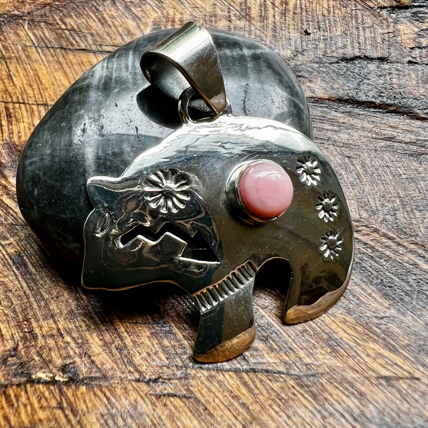 Queen Conch Bear Pendant – Sterling Silver Southwestern Bear Pendant