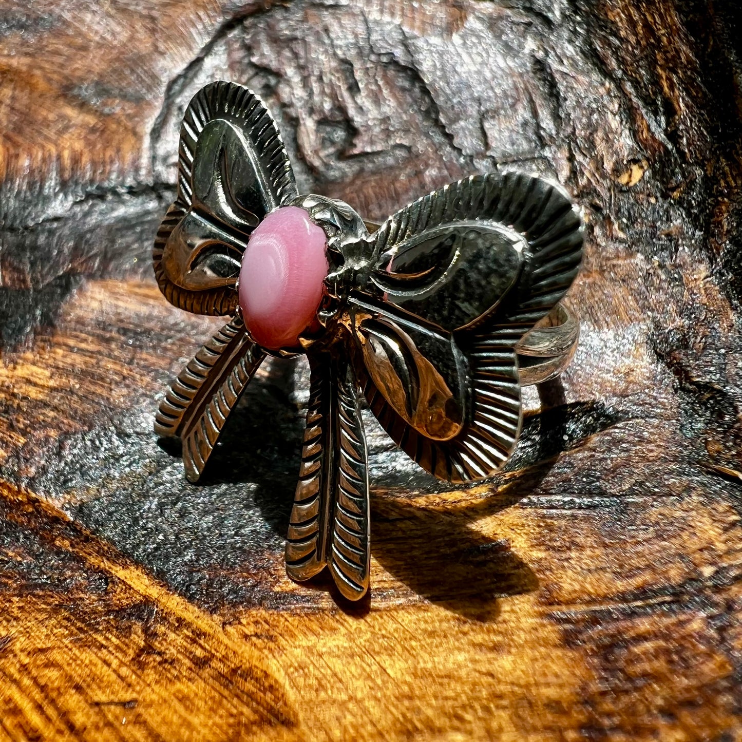 Queen Conch Bow Ring in Sterling Silver – Feminine Southwestern Statement | Size 9