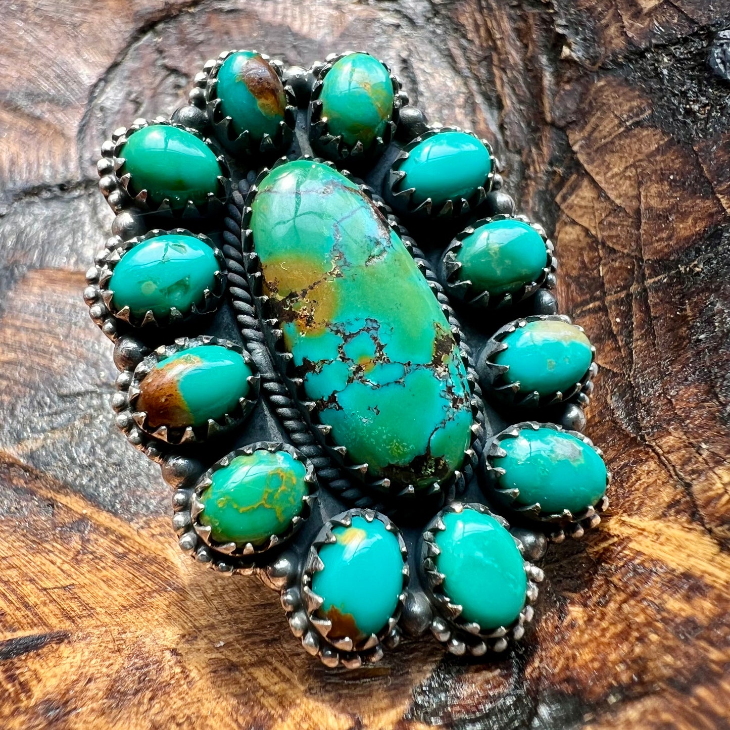 Kingman Turquoise Collector Cluster Ring Size 8.75