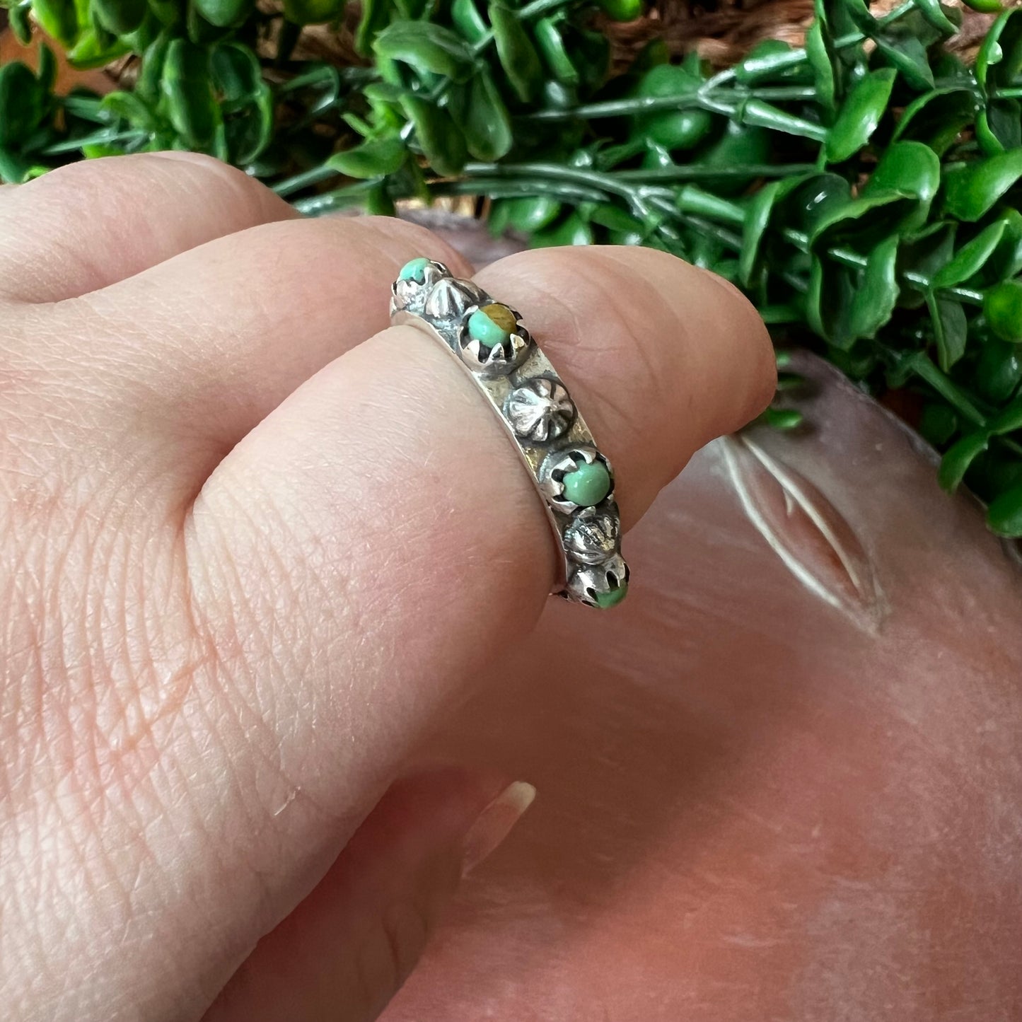 Sterling Silver & Kingman Turquoise Ring | Infinity Band | Size 10.5