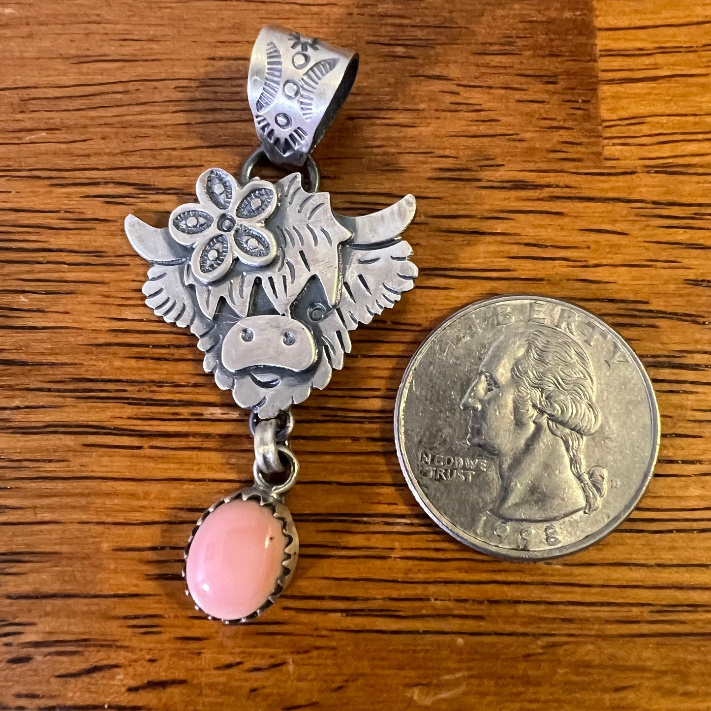 Sterling Silver Highland Cow Pendant with Queen Conch