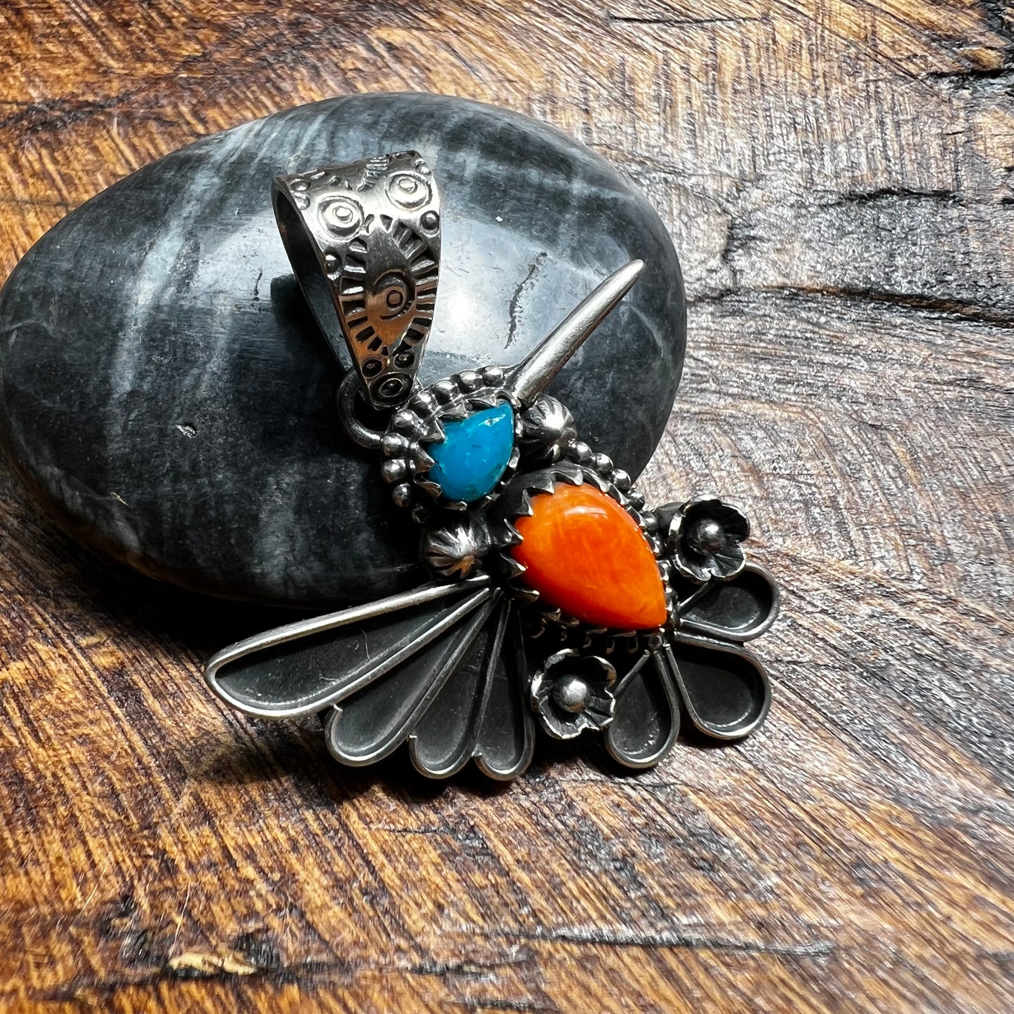Sterling Silver Kingman Turquoise & Spiny Oyster Hummingbird Pendant