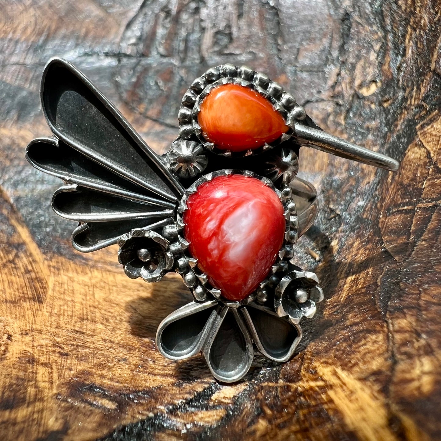 Spiny Oyster Hummingbird Statement Ring – Sterling Silver, Size 8