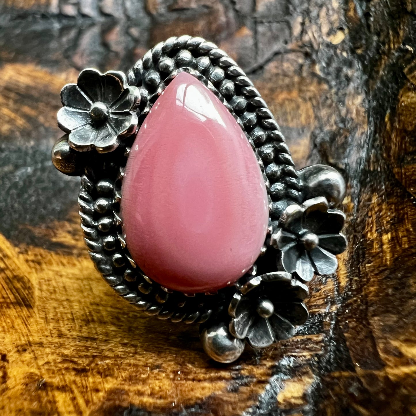 Pink Queen Conch Floral Ring – Size 7