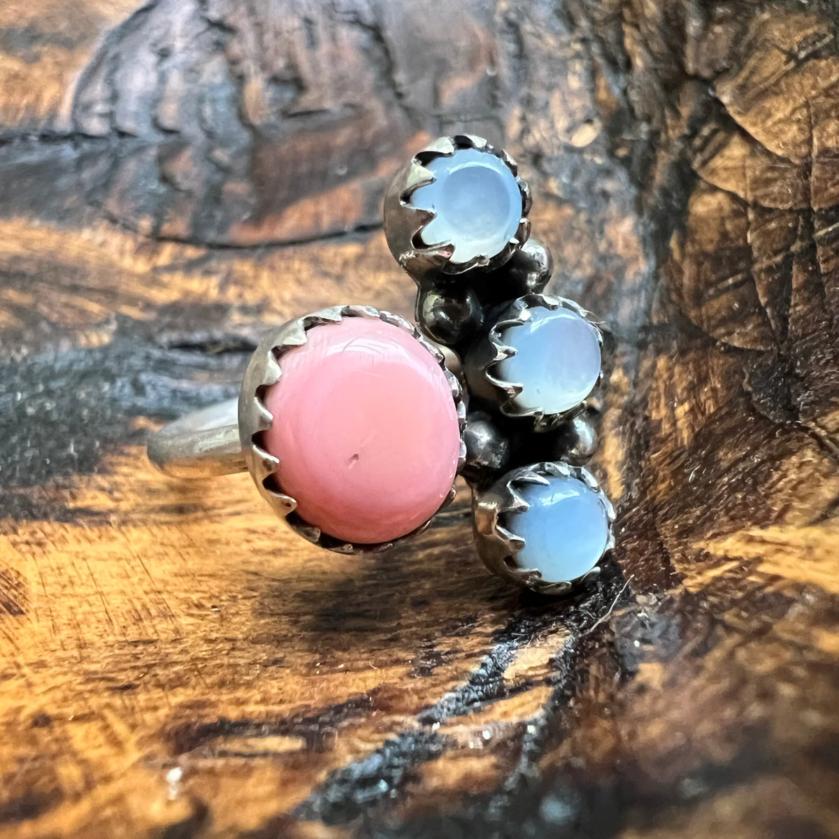 Sterling Silver Queen Conch & Mother of Pearl Floating Ring – Size 7