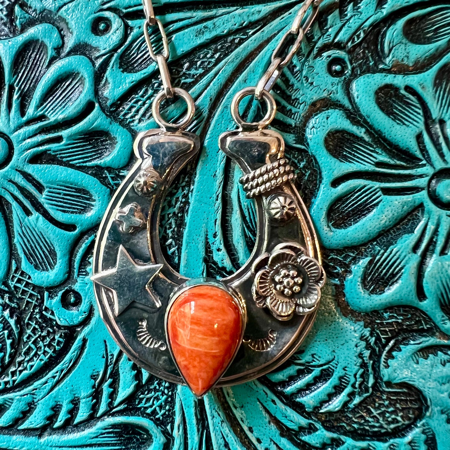Sterling Silver Spiny Oyster Horseshoe Necklace with Floral & Star Details