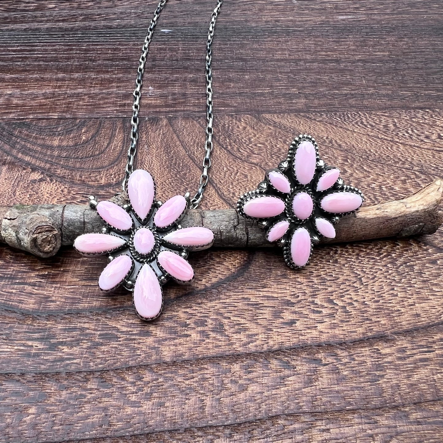 Pink Conch Cluster Statement Necklace
Necklace Only – Ring Sold Separately