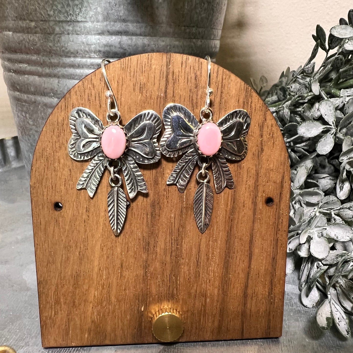 Queen Conch Bow & Feather Sterling Silver Earrings