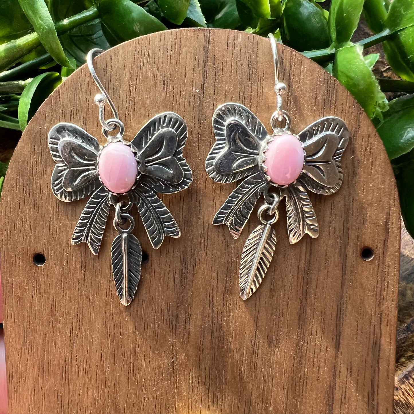 Queen Conch Bow & Feather Sterling Silver Earrings