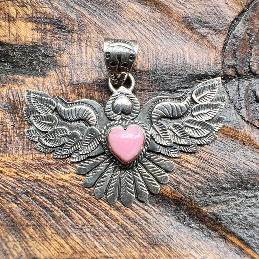 Queen Conch Heart Eagle Pendant