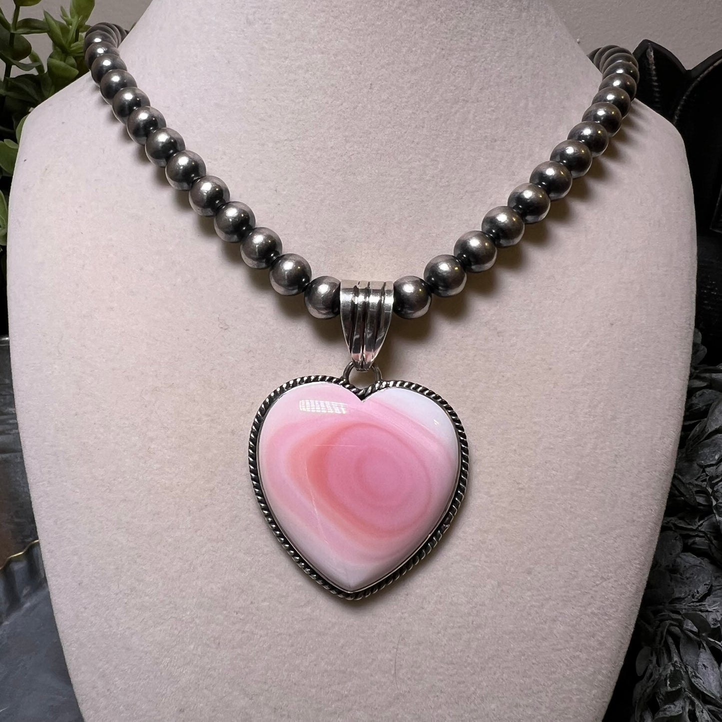 Blush Swirl Queen Conch Heart Pendant
