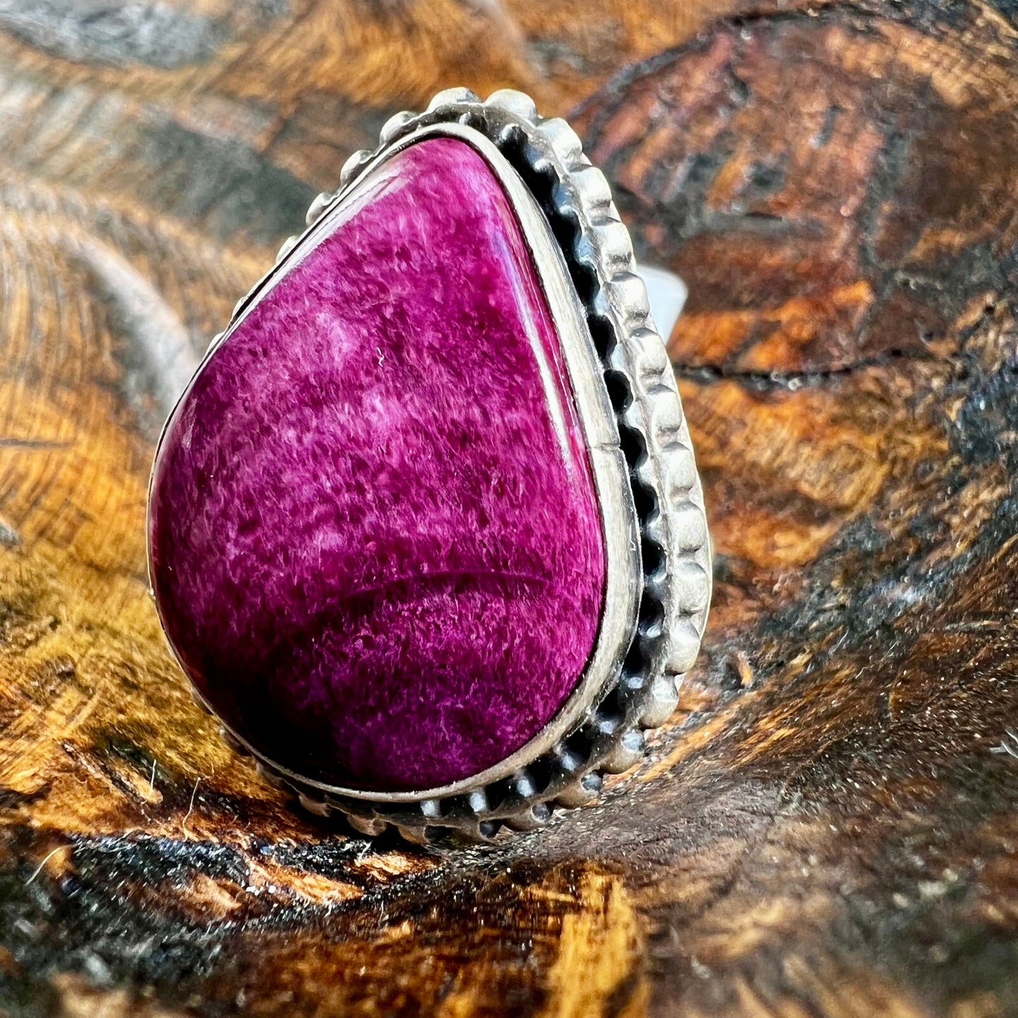 Purple Spiny Oyster Statement Ring – Size 8.5 | Sterling Silver Navajo Handmade