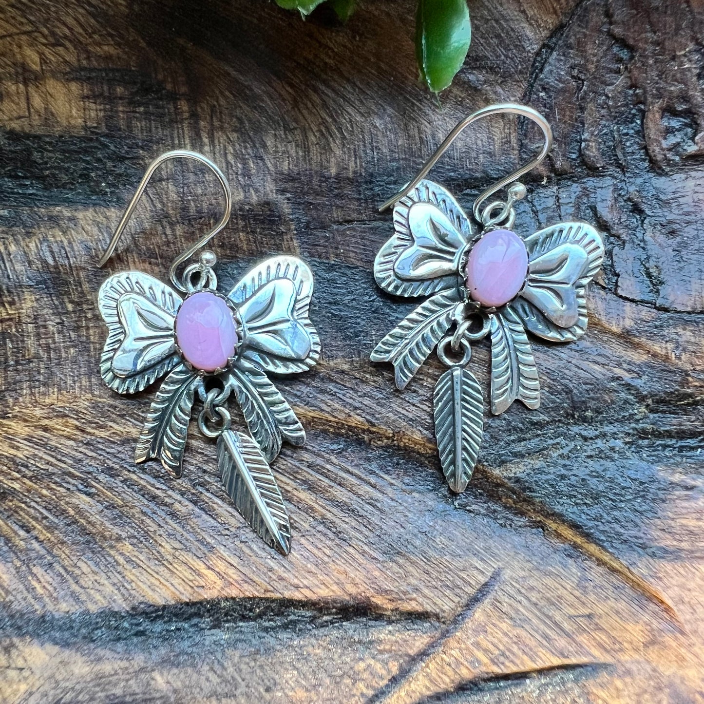 Queen Conch Bow & Feather Sterling Silver Earrings