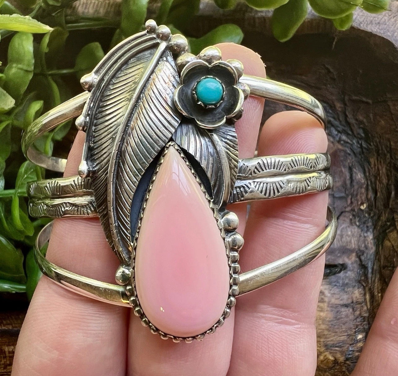 Pink Queen Conch & Kingman Turquoise Sterling Silver Cuff