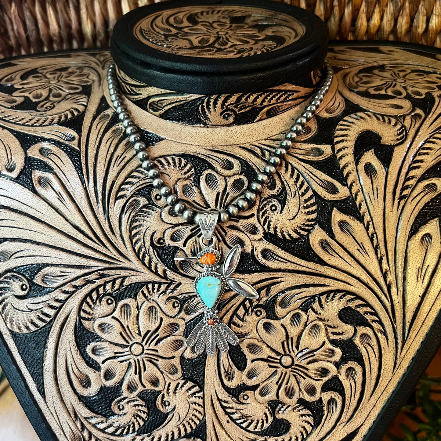 Kingman Turquoise Spiny Oyster Coral Hummingbird Pendant
