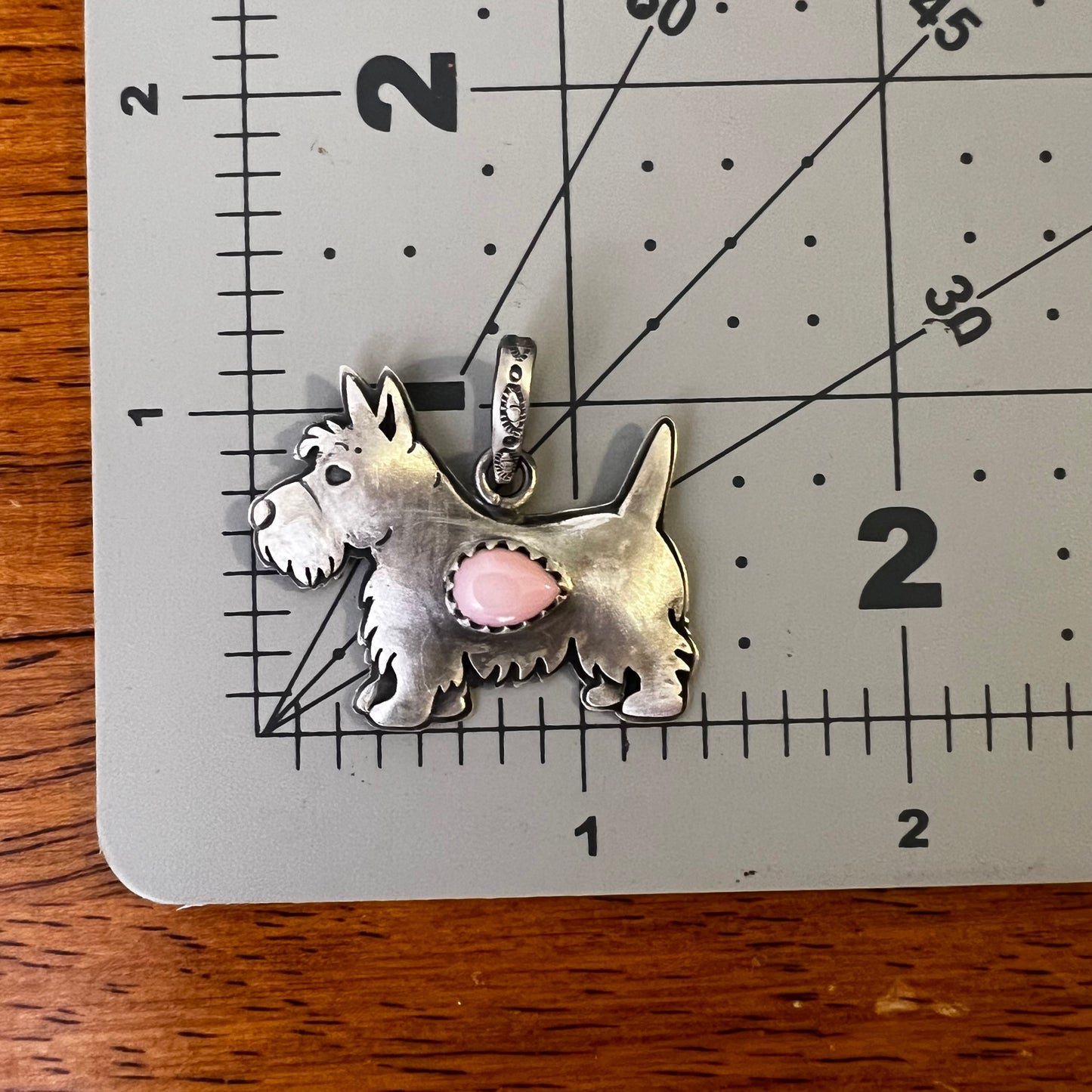 Sterling Silver Queen Conch Scottie Dog Pendant