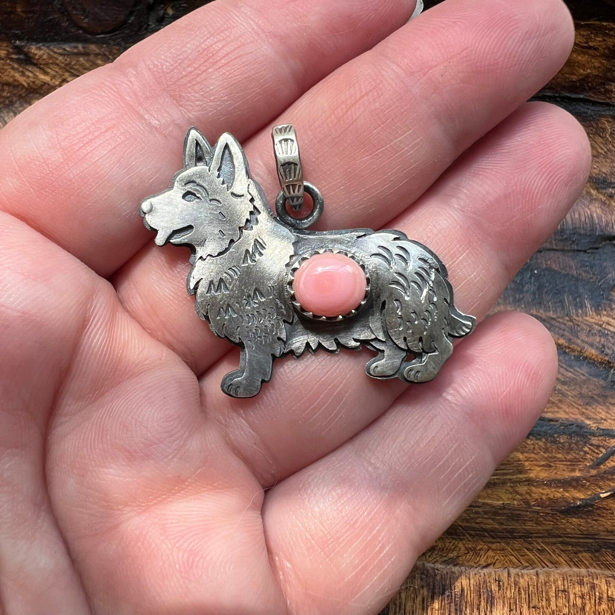 Sterling Silver Queen Conch Welsh Corgi Pendant